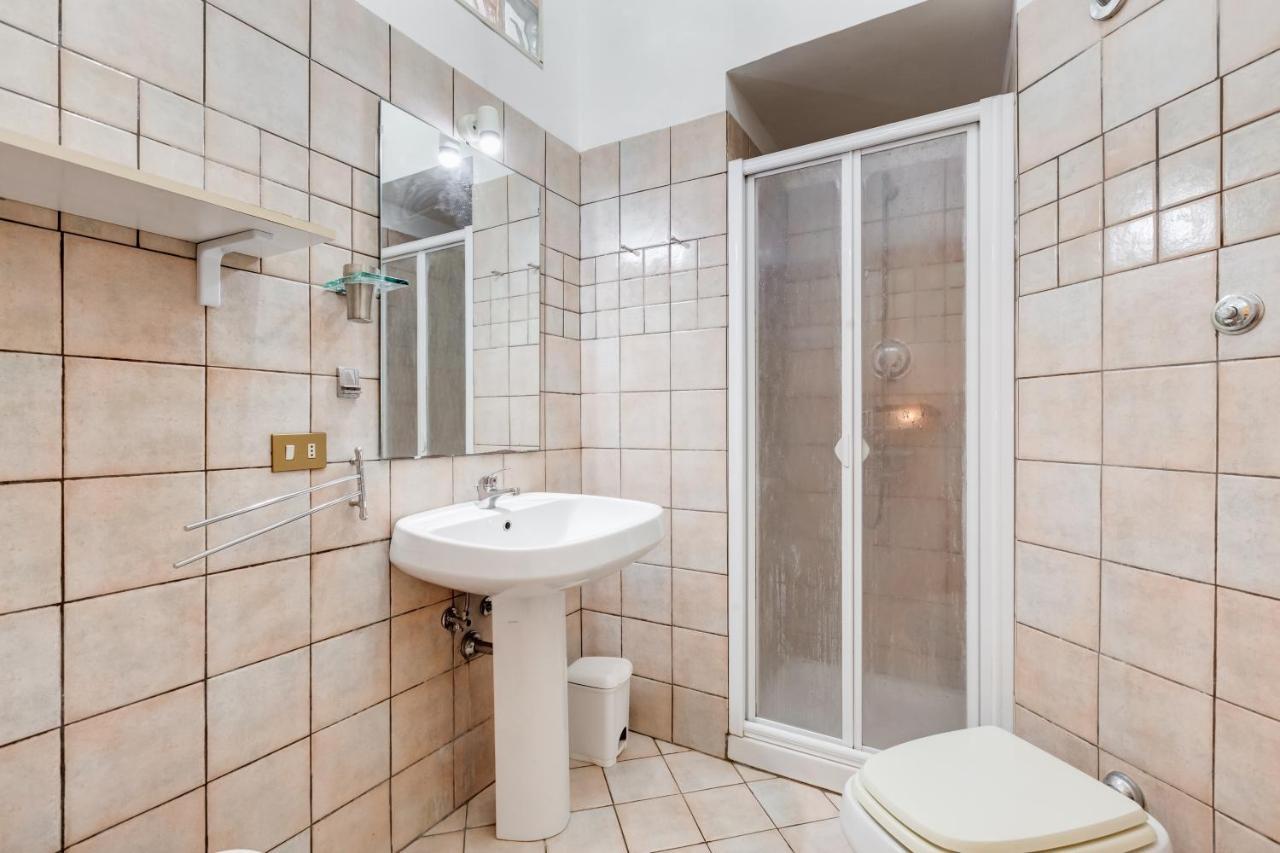 Con 3 Da Letto E 2 Bagni Vicino Al Vaticano Roma