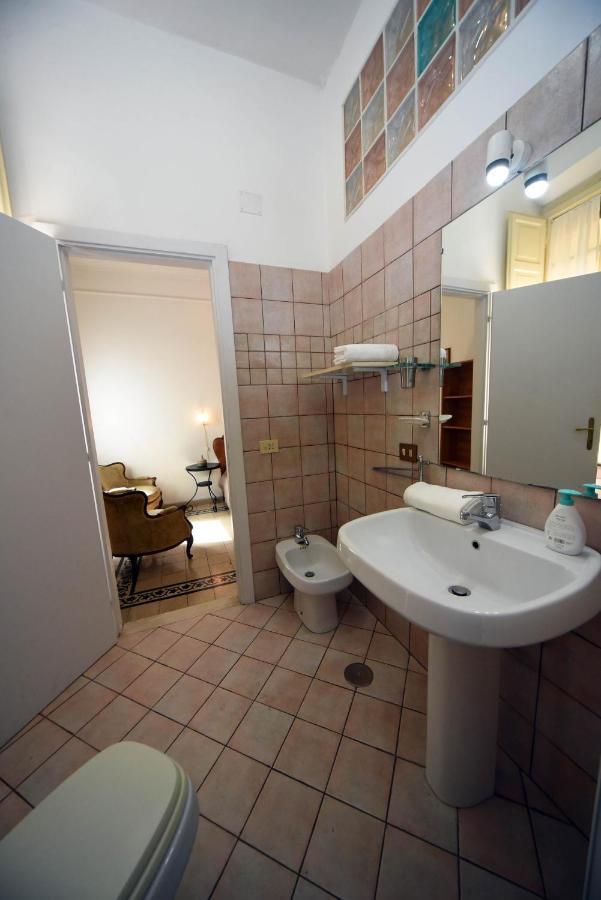 Con 3 Da Letto E 2 Bagni Vicino Al Vaticano * Roma